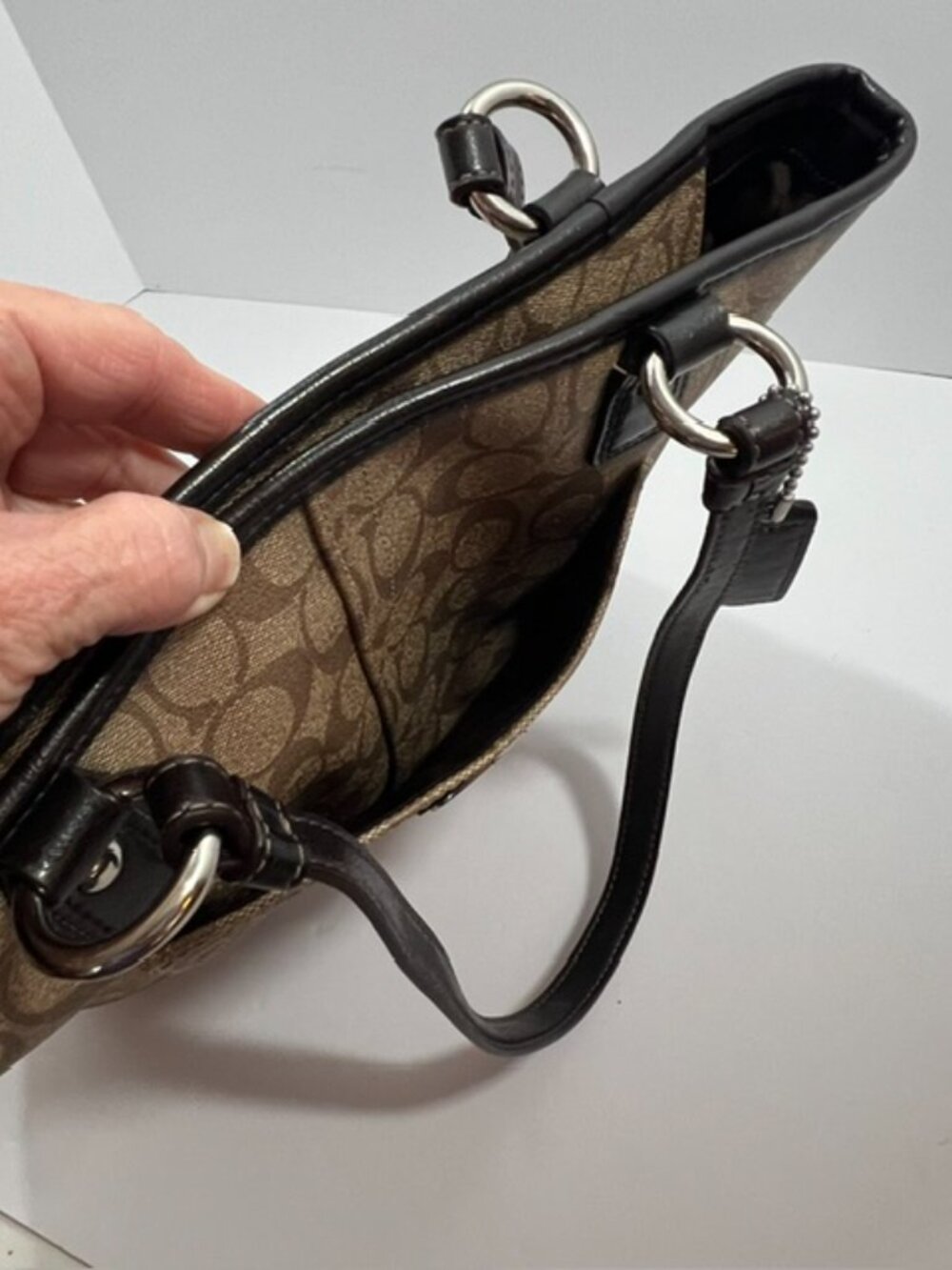 COACH PEYTON HERITAGE TOTE F18917 TAN / DRK BROWN - Picture 15 of 16